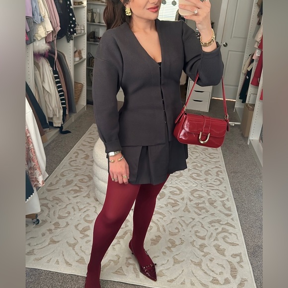 Burgundy / maroon / dark red / wine color adjustable patent gold buckle bag - Picture 2 of 15